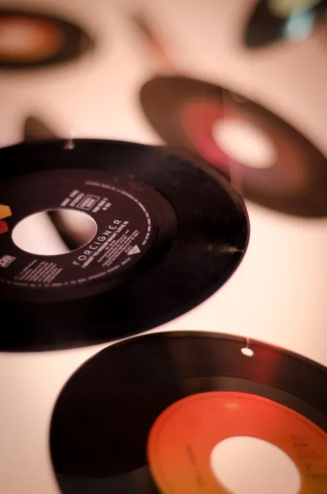 How Artist-Friendly Labels Are Rewriting Record Contracts