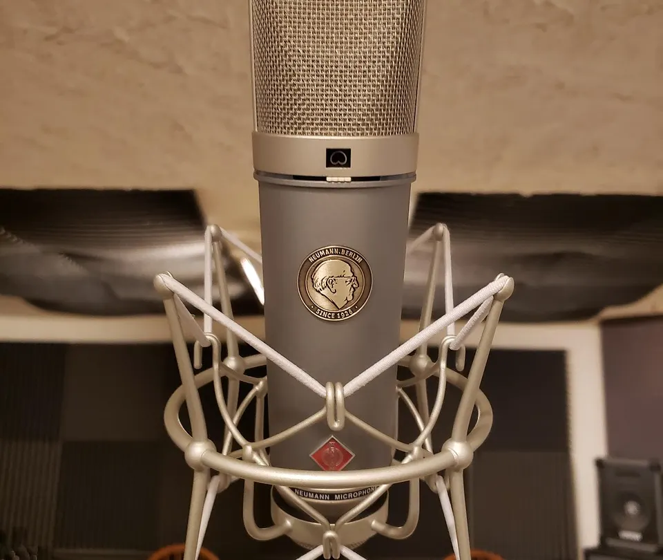Optimize Your Home Studio with Top Equipment Essentials